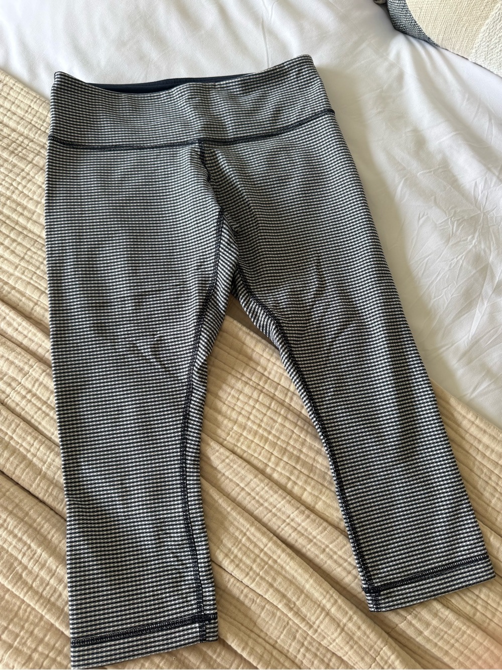 Lululemon Wunder Under Crop - Blue/White Gingham - Size 6